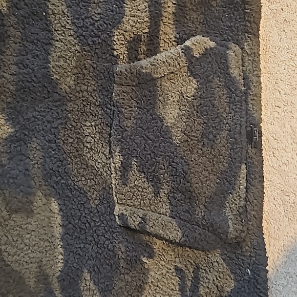 Camo Pink half zip up fleece - Picture 4 of 4